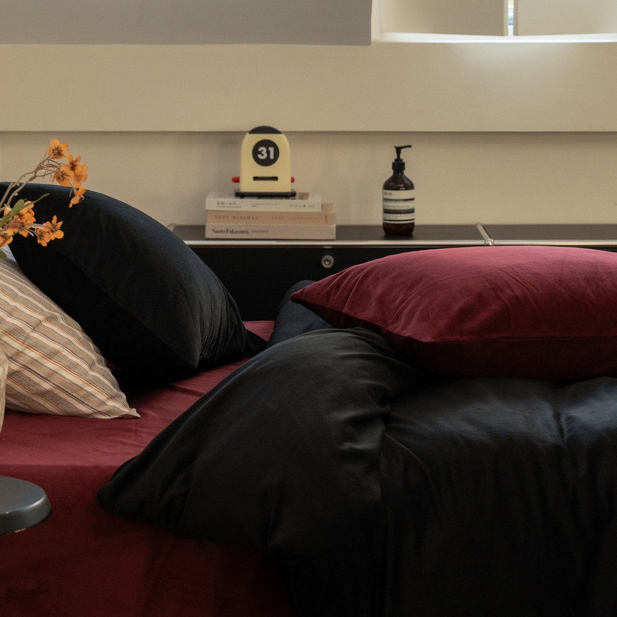 91家纺网 家纺一手货源 找家纺 例外 2025新款高克重天鹅绒四件套-时光里 时光里-黑