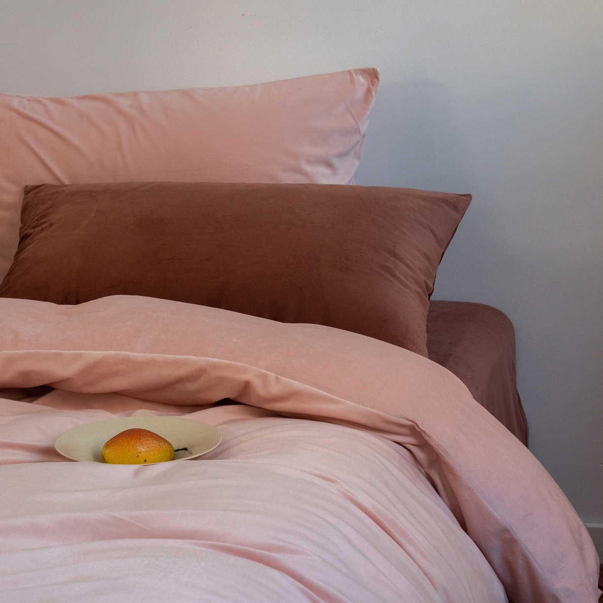 91家纺网 家纺一手货源 找家纺 例外 2025新款高克重天鹅绒四件套-时光里 时光里-玉粉