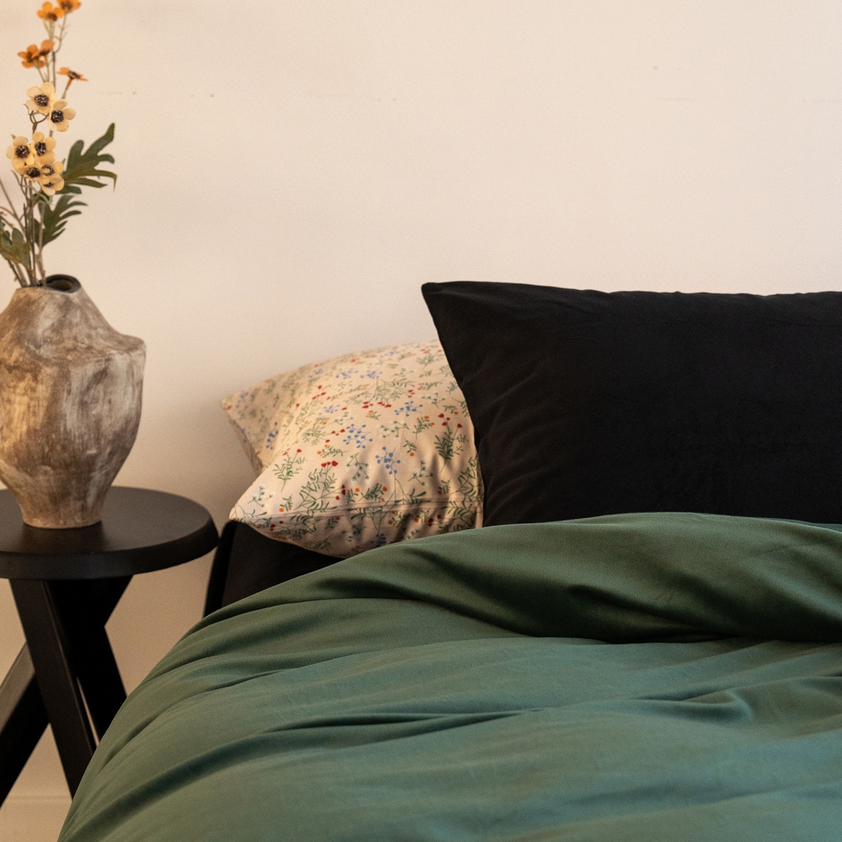 91家纺网 家纺一手货源 找家纺 例外 2025新款高克重天鹅绒四件套-时光里 时光里-墨绿