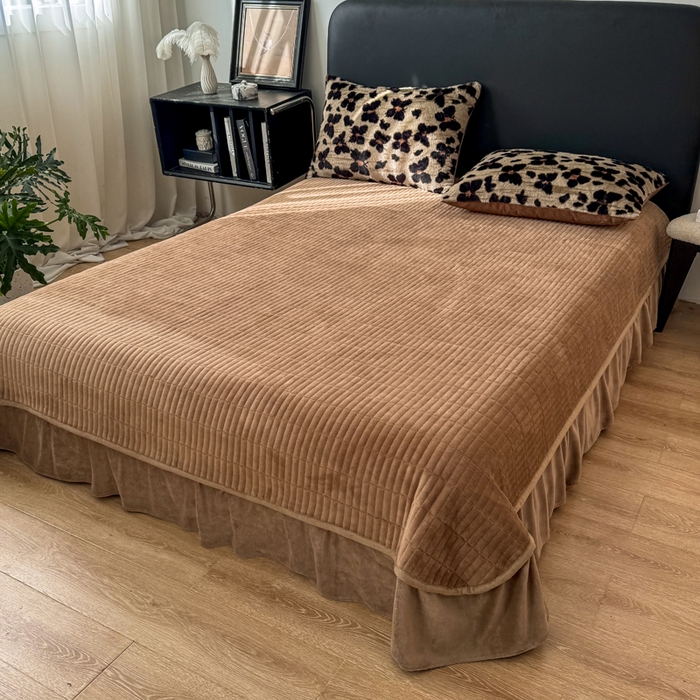 91家纺网 家纺一手货源 找家纺 乐窝家纺仓储 2025新款【8斤重】轻奢复古高克重美拉德兔兔绒牛奶绒床单款床笠款床盖款四件套单床单单被套枕套（日发50套优惠8元一套） 蝶舞