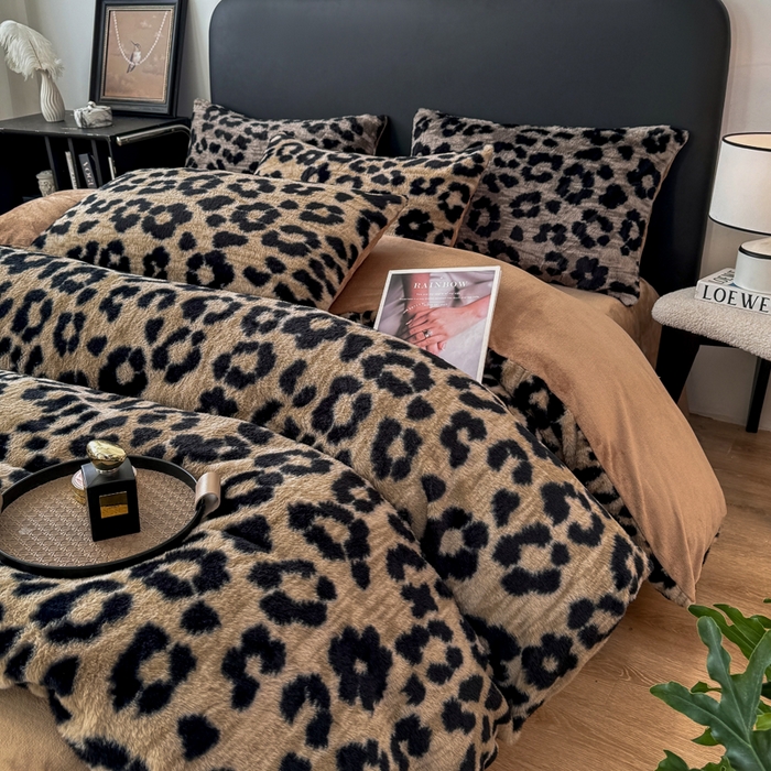 91家纺网 家纺一手货源 找家纺 （总）乐窝家纺仓储 2025新款【8斤重】轻奢复古高克重美拉德兔兔绒牛奶绒床单款床笠款床盖款四件套单床单单被套枕套（日发50套优惠8元一套）