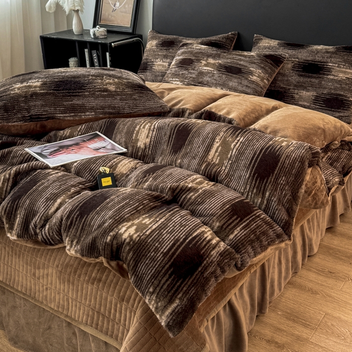 91家纺网 家纺一手货源 找家纺 乐窝家纺仓储 2025新款【8斤重】轻奢复古高克重美拉德兔兔绒牛奶绒床单款床笠款床盖款四件套单床单单被套枕套（日发50套优惠8元一套） 轮回