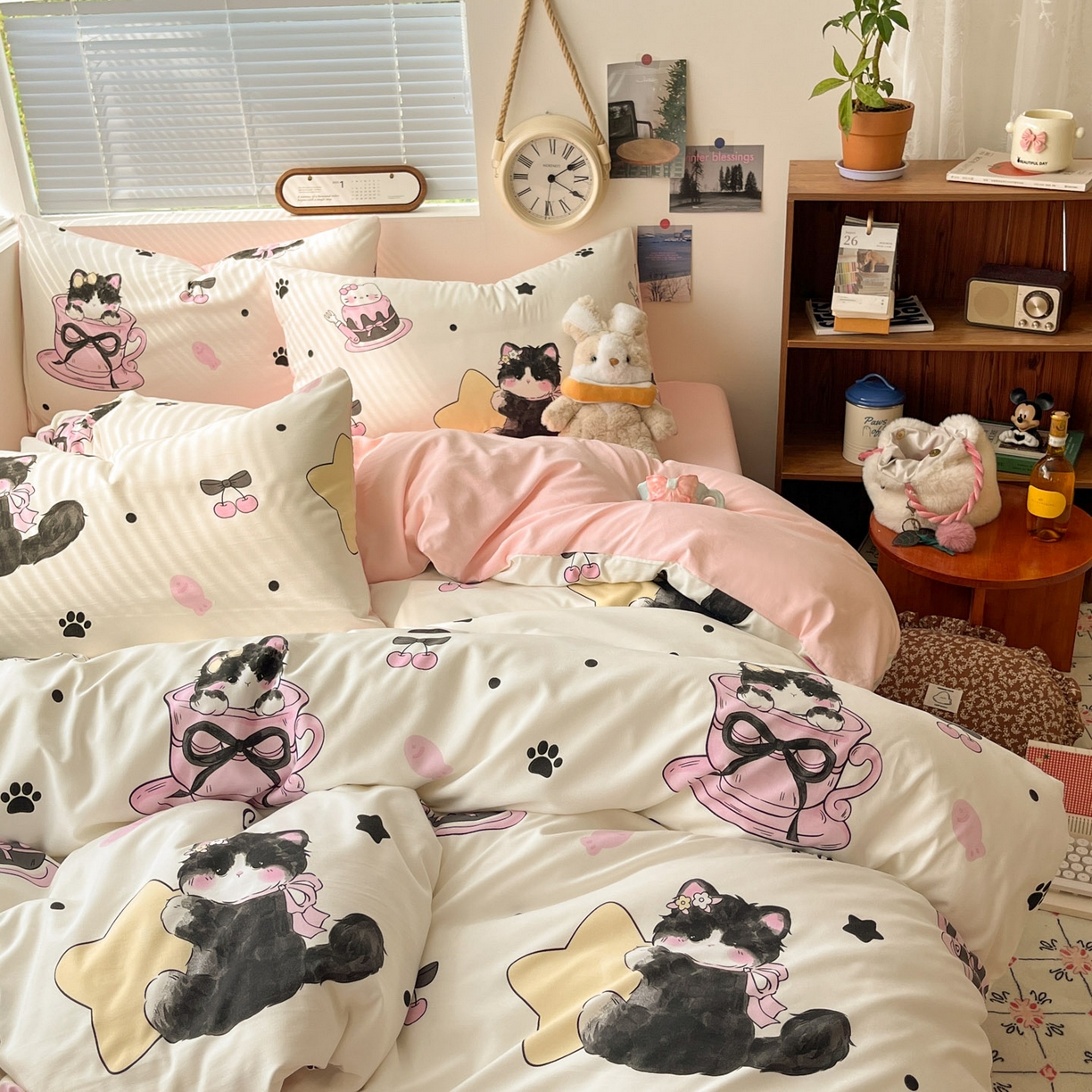 91家纺网 家纺一手货源 找家纺 优承佳生活馆 2026新款洛丽塔风水洗印花四件套学生三件套单被套系列 茶杯猫猫