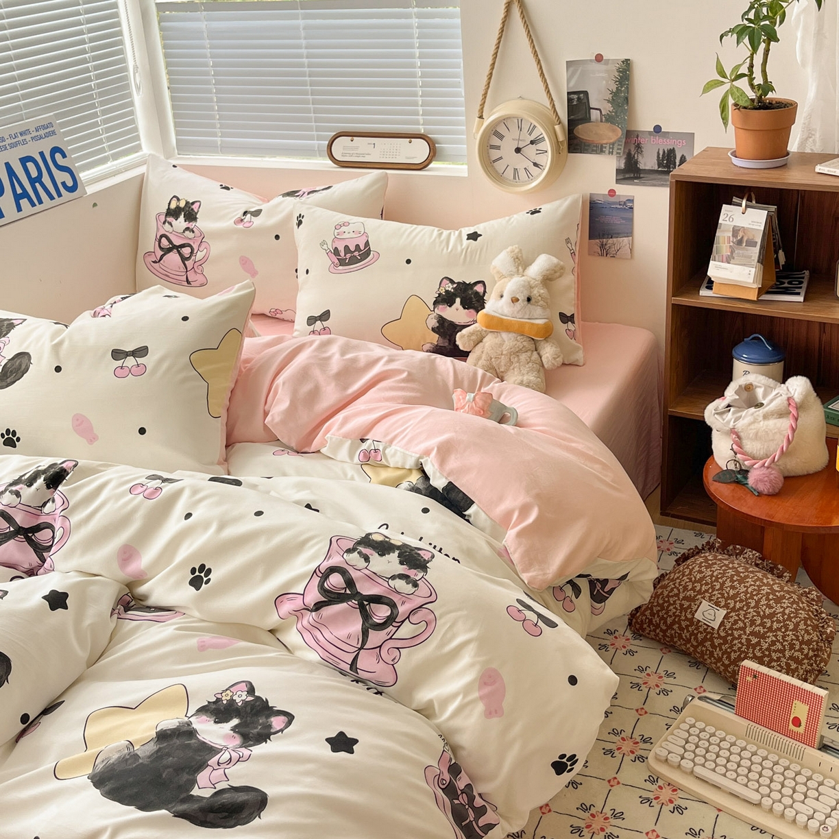91家纺网 家纺一手货源 找家纺 优承佳生活馆 2026新款洛丽塔风水洗印花四件套学生三件套单被套系列 茶杯猫猫