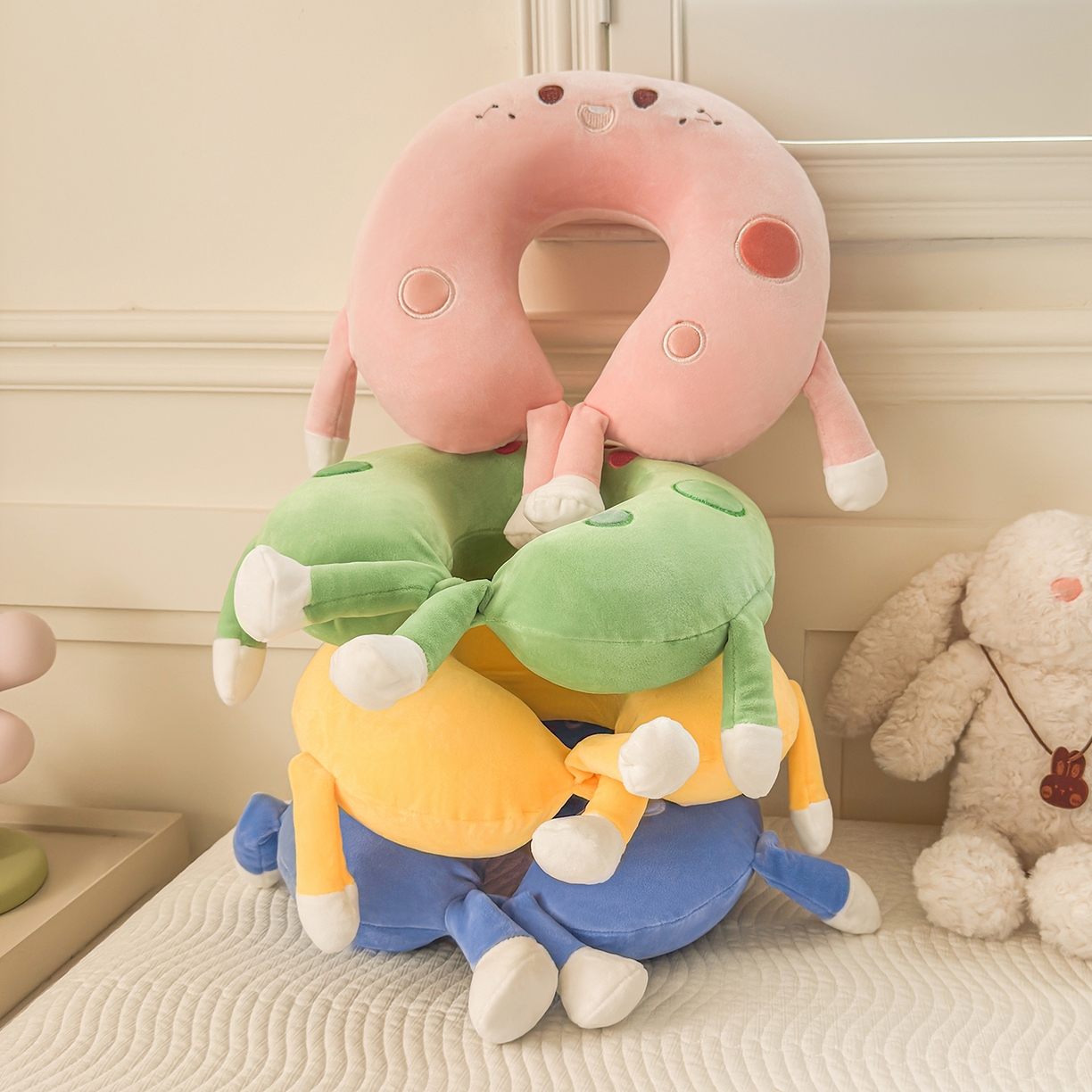 91家纺网 家纺一手货源 找家纺 （总）云熙枕业 2025新款婴儿绒U型记忆棉便携午睡护颈枕枕头枕芯