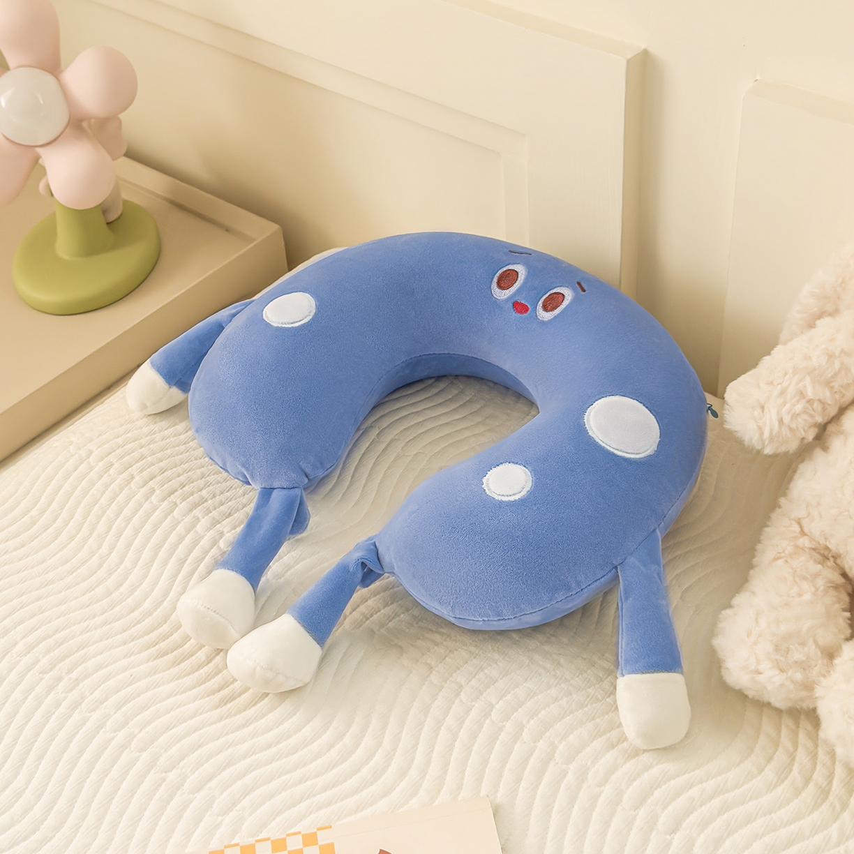 91家纺网 家纺一手货源 找家纺 云熙枕业 2025新款婴儿绒U型记忆棉便携午睡护颈枕枕头枕芯 卡通U型枕-蓝色
