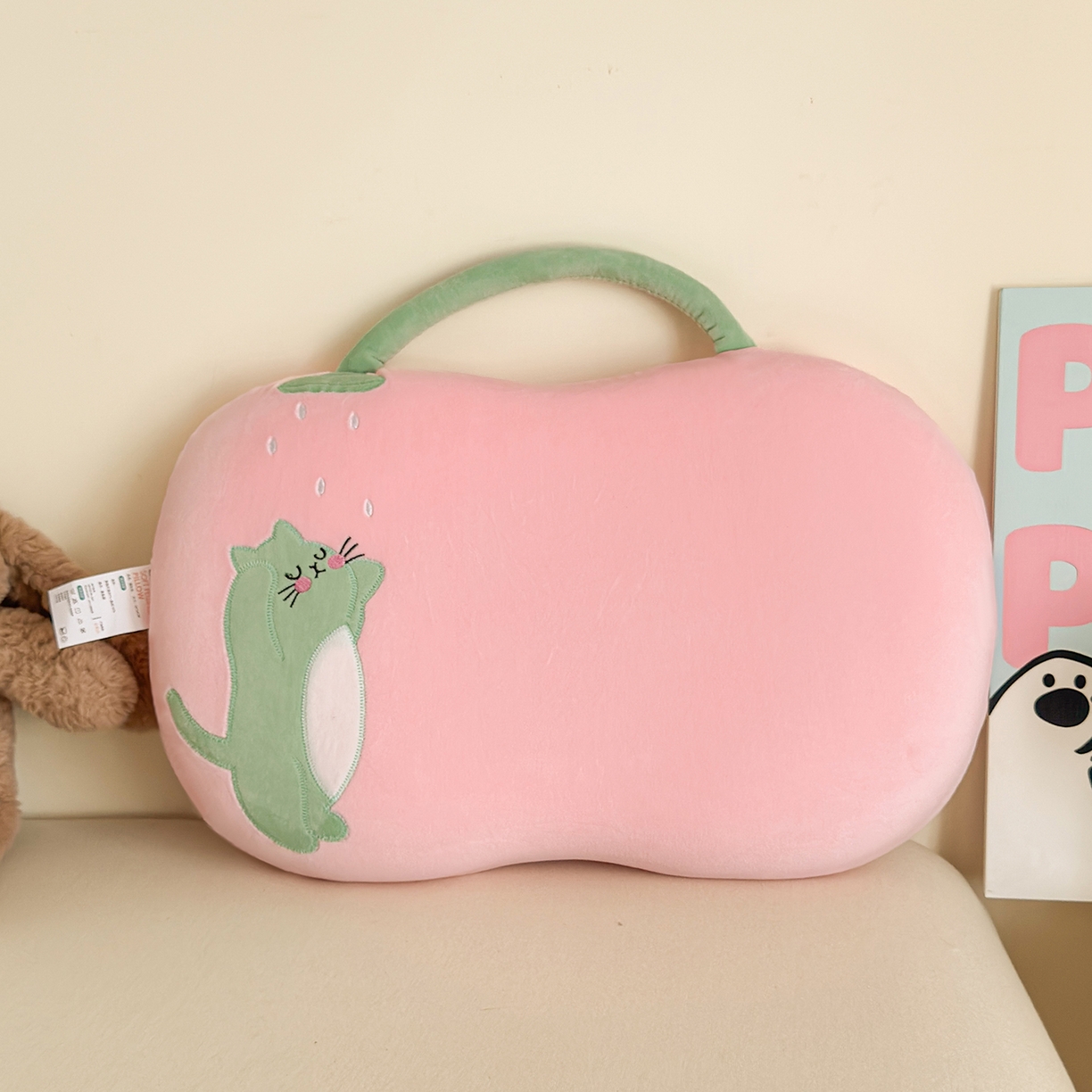 91家纺网 家纺一手货源 找家纺 云熙枕业 2025新款四面弹宝宝绒毛巾绣记忆棉猫肚枕枕头枕芯 猫肚枕-花洒猫粉