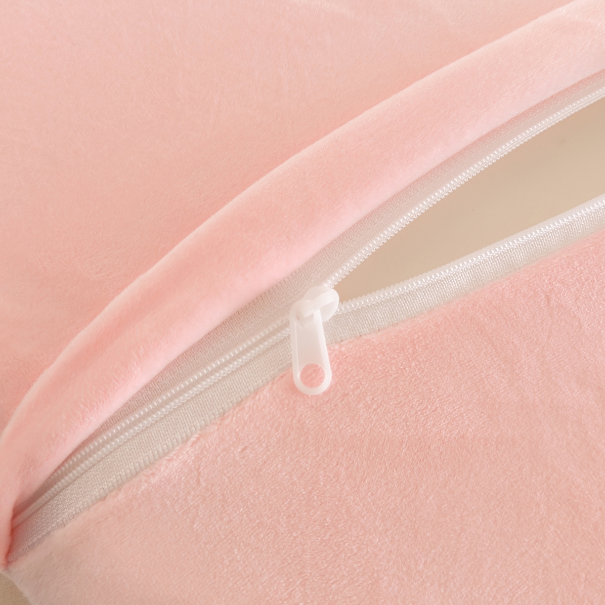 91家纺网 家纺一手货源 找家纺 云熙枕业 2025新款四面弹宝宝绒毛巾绣记忆棉猫肚枕枕头枕芯 猫肚枕-小猫浅粉