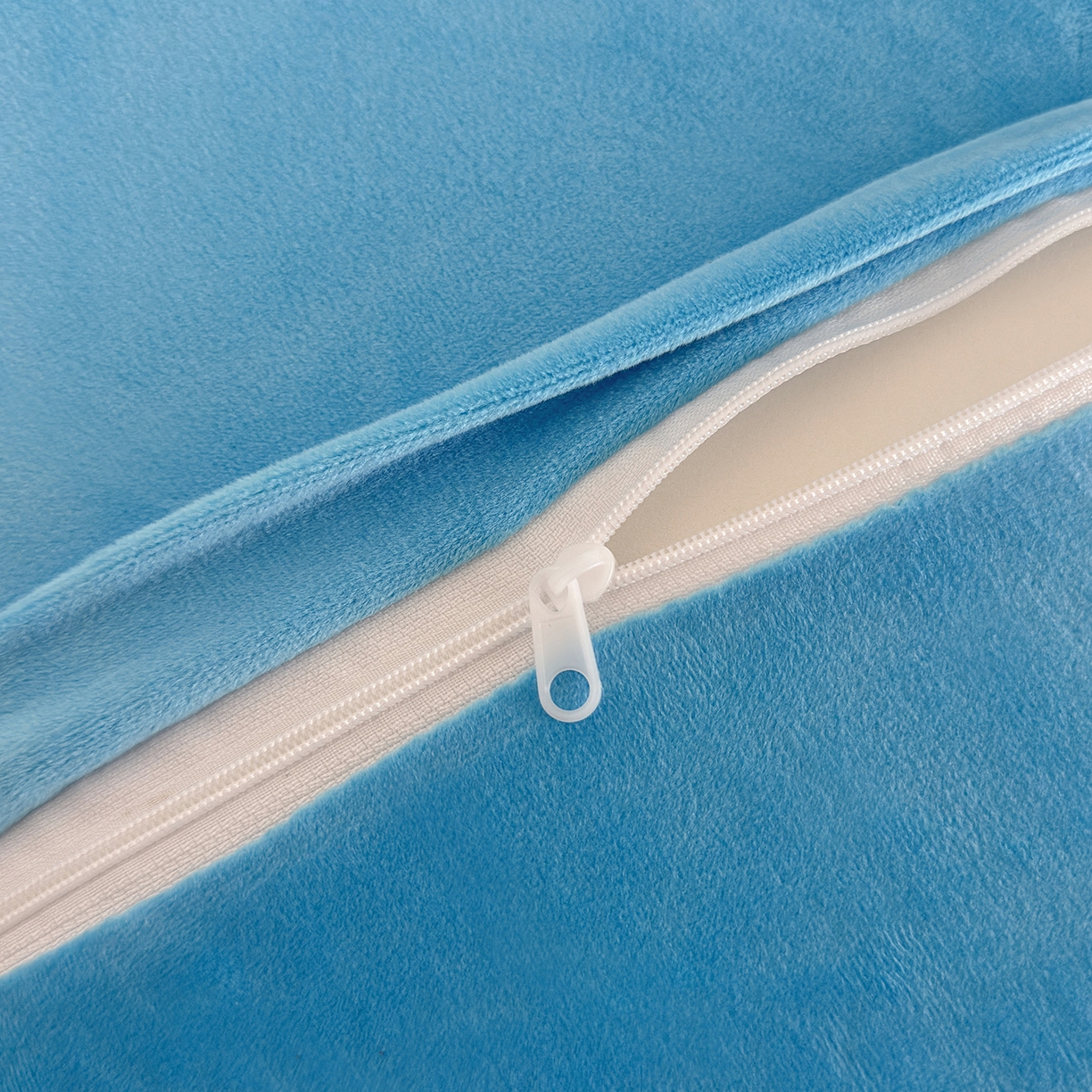 91家纺网 家纺一手货源 找家纺 云熙枕业 2025新款四面弹宝宝绒毛巾绣记忆棉猫肚枕枕头枕芯 猫肚枕-狮子蓝