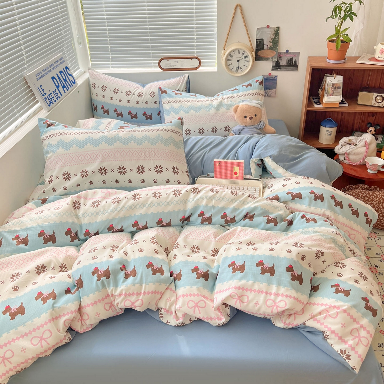 91家纺网 家纺一手货源 找家纺 优承佳生活馆 2026新款洛丽塔风水洗印花四件套学生三件套单被套系列 排队汪汪