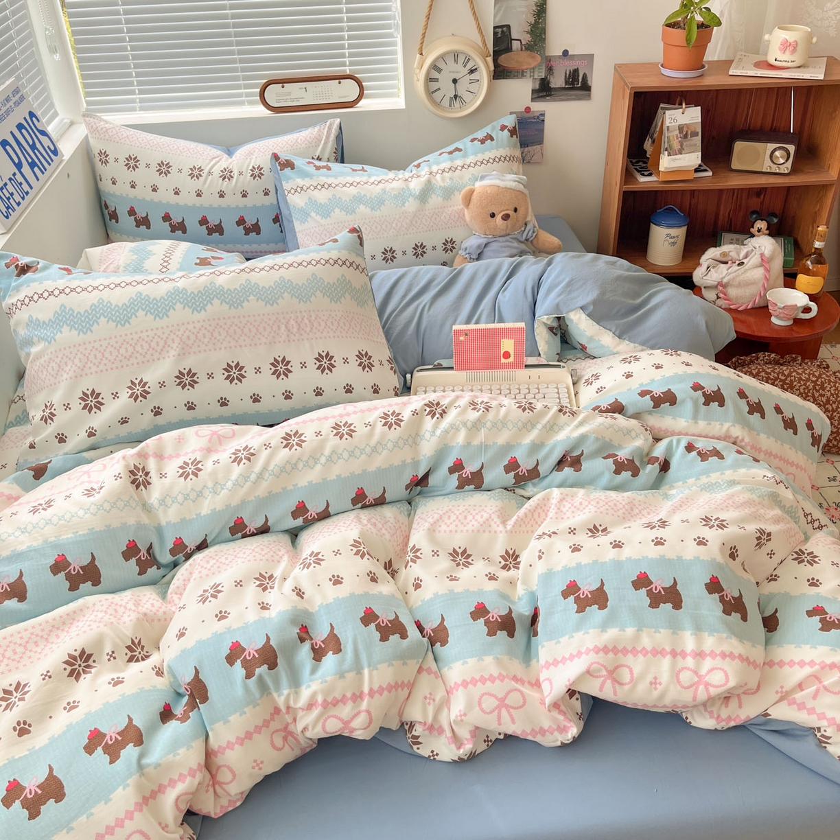 91家纺网 家纺一手货源 找家纺 优承佳生活馆 2026新款洛丽塔风水洗印花四件套学生三件套单被套系列 排队汪汪