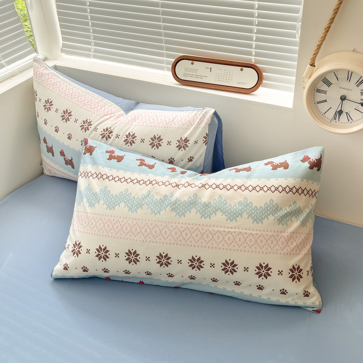 91家纺网 家纺一手货源 找家纺 优承佳生活馆 2026新款洛丽塔风水洗印花四件套学生三件套单被套系列 排队汪汪