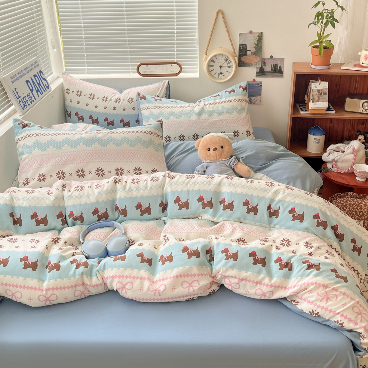 91家纺网 家纺一手货源 找家纺 优承佳生活馆 2026新款洛丽塔风水洗印花四件套学生三件套单被套系列 排队汪汪