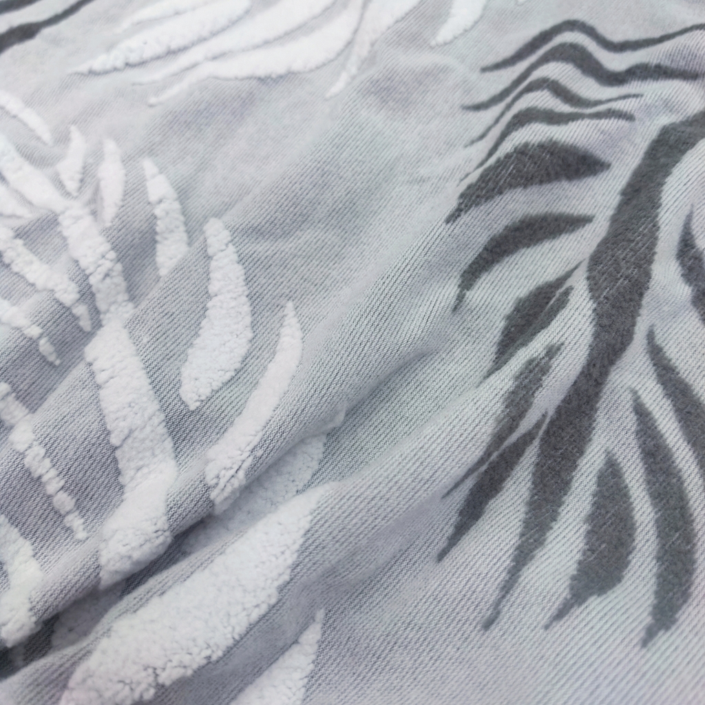 91家纺网 家纺一手货源 找家纺 壹零特色家纺 2025新款剪绒提花单独坐垫套 叶影阑珊-灰