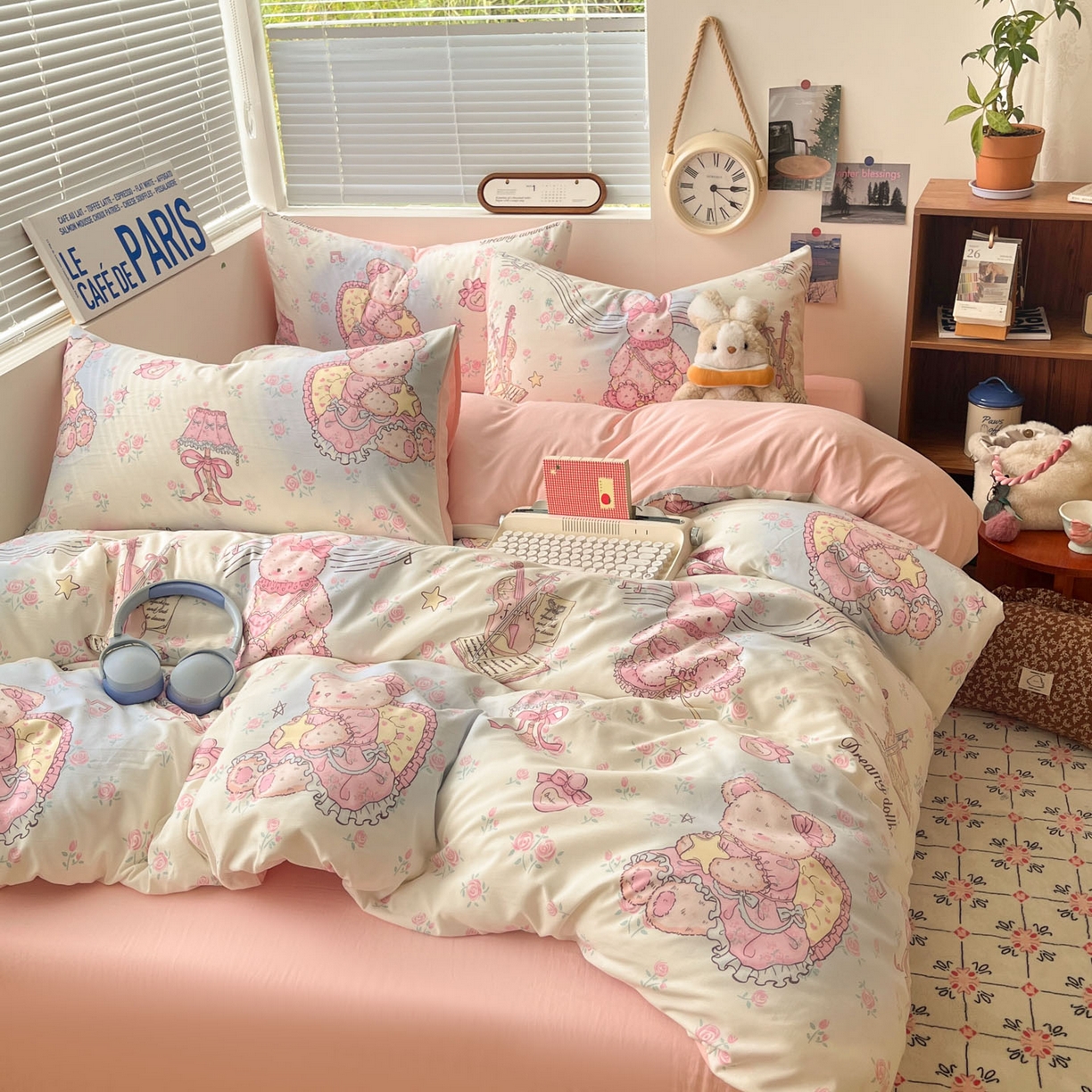 91家纺网 家纺一手货源 找家纺 优承佳生活馆 2026新款洛丽塔风水洗印花四件套学生三件套单被套系列 休闲小熊