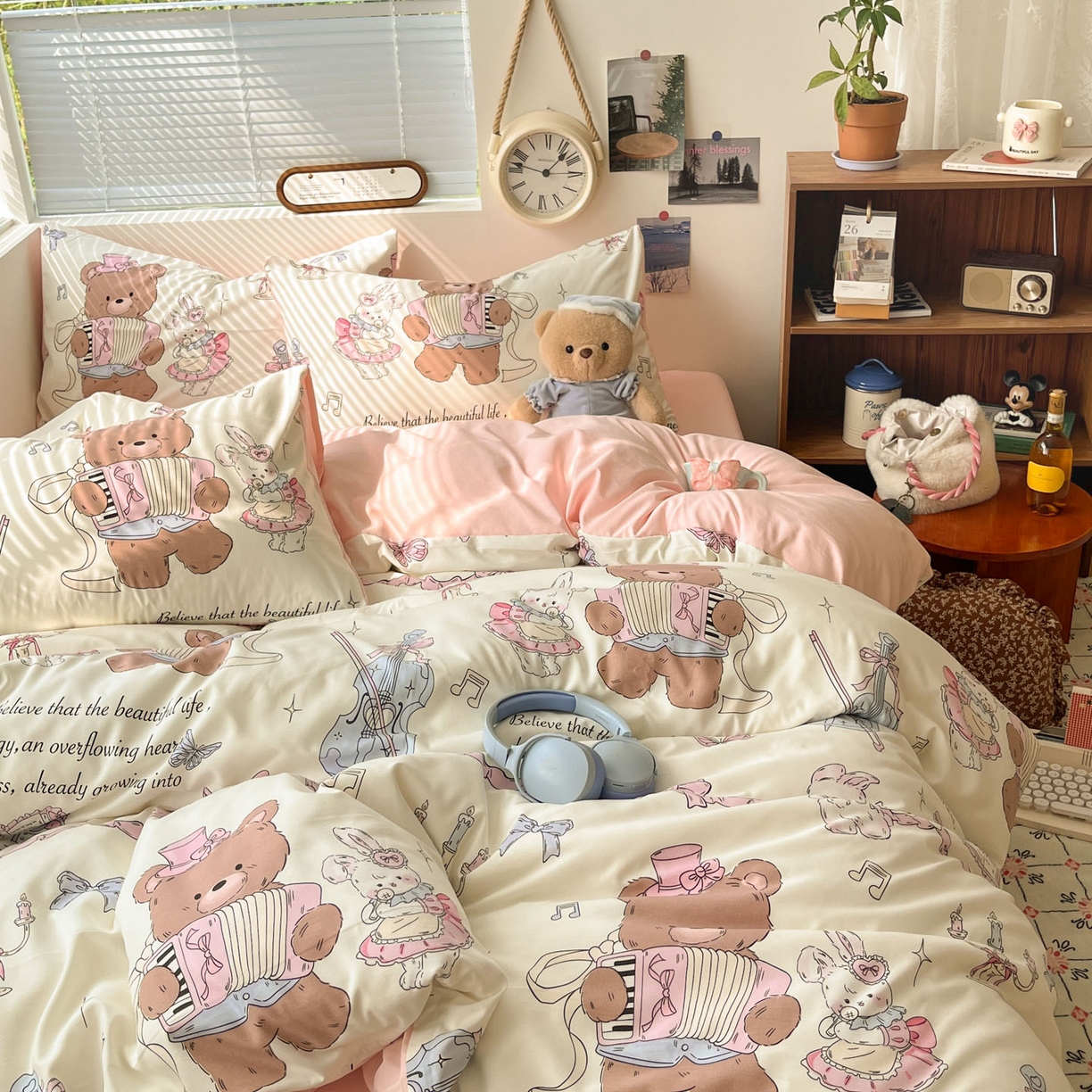 91家纺网 家纺一手货源 找家纺 优承佳生活馆 2026新款洛丽塔风水洗印花四件套学生三件套单被套系列 音乐鉴赏