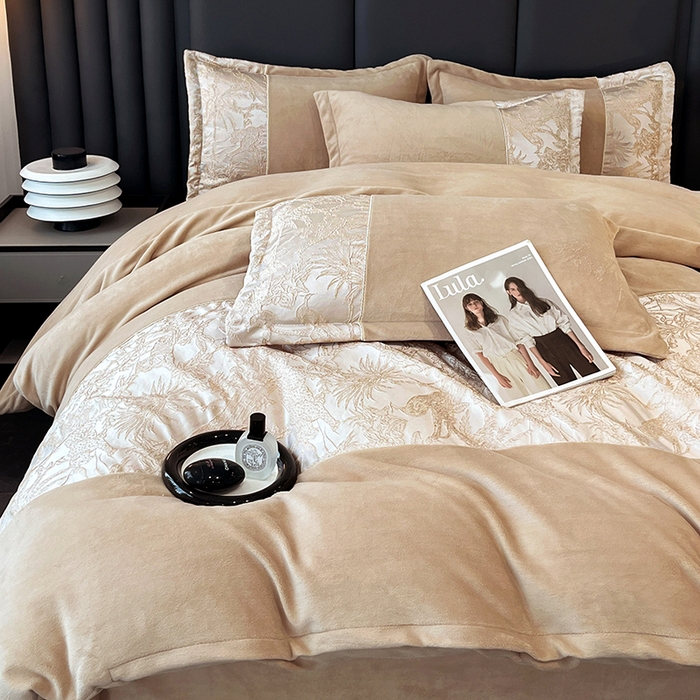 91家纺网 家纺一手货源 找家纺 富宁家纺 2025新款立体雕花牛奶绒绣花四件套-洛卡玫瑰系列 洛卡咖