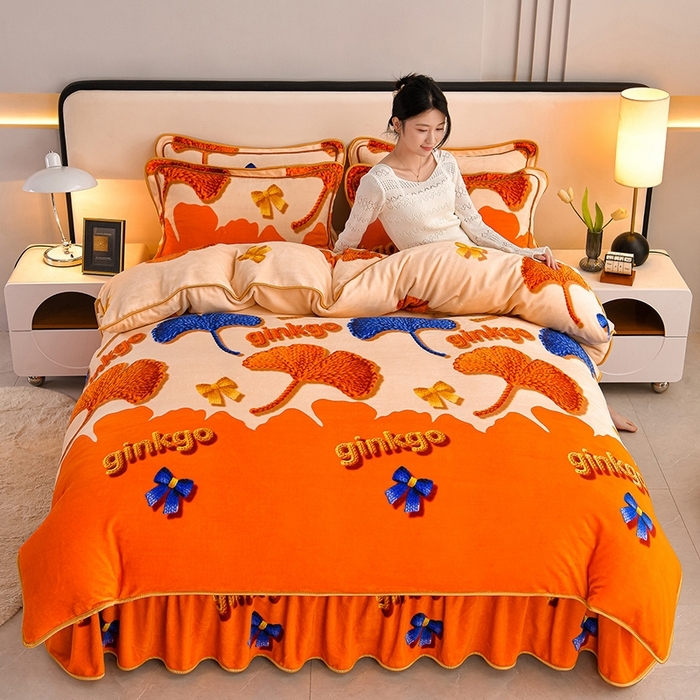 91家纺网 家纺一手货源 找家纺 （总） 妮恒美 2025新款牛奶绒印花床裙款四件套法莱绒四件套珊瑚金貂绒四件套