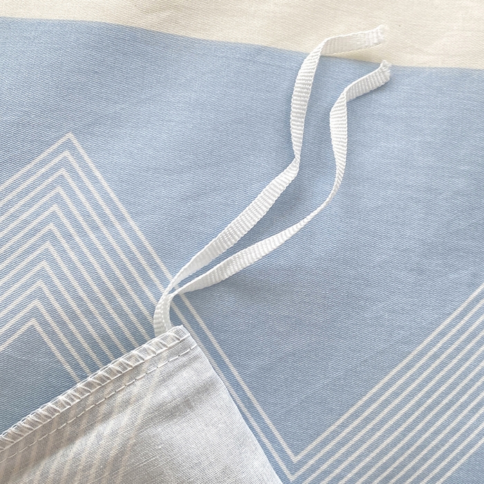 91家纺网 家纺一手货源 找家纺 2025直播新款13372全棉纯棉印花四件套喷气小清新简约热款学生四件套 动感电波