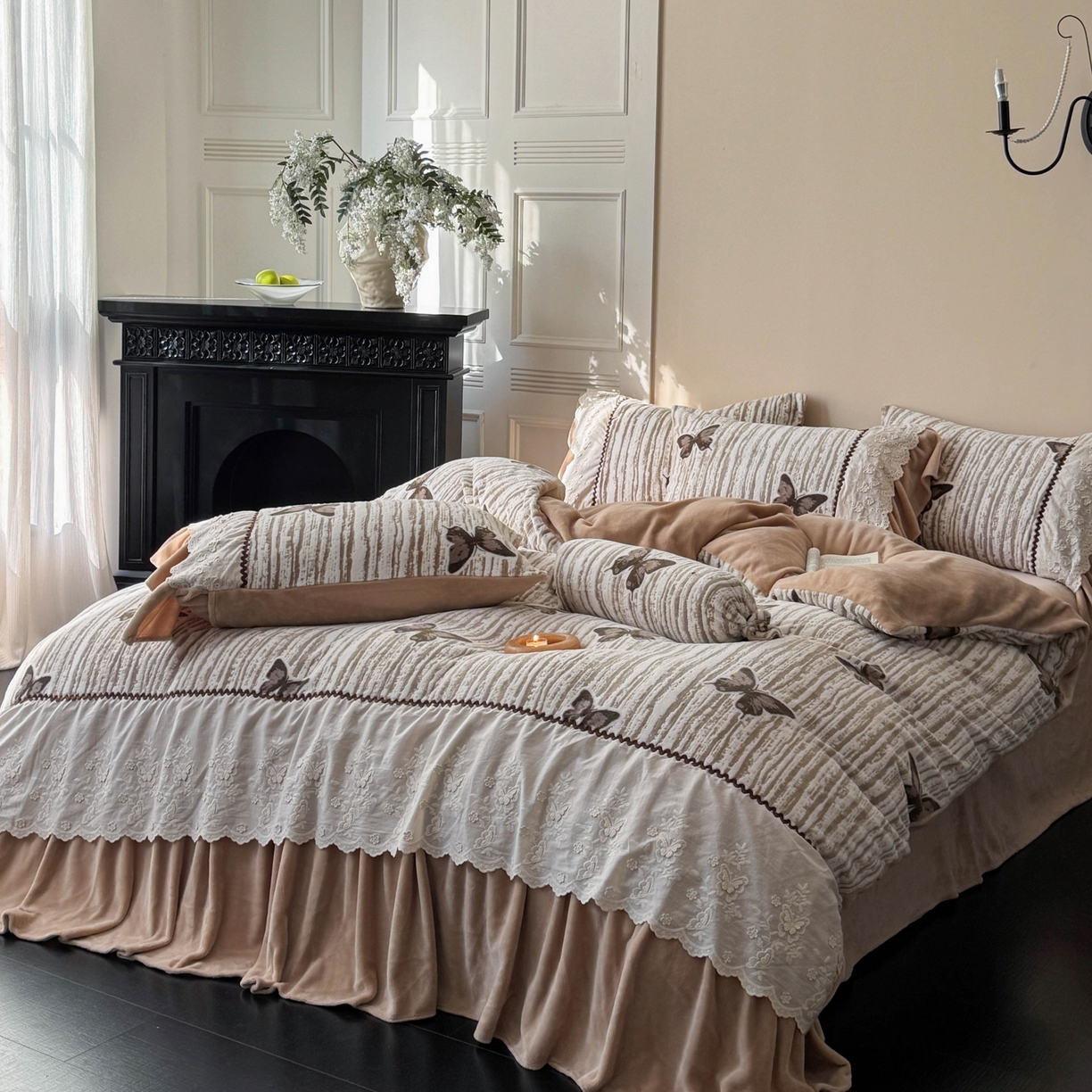 91家纺网 家纺一手货源 找家纺 （总）凯儿家纺 2025新款全消光牛奶绒法式公主风花边工艺款四件套-捕梦