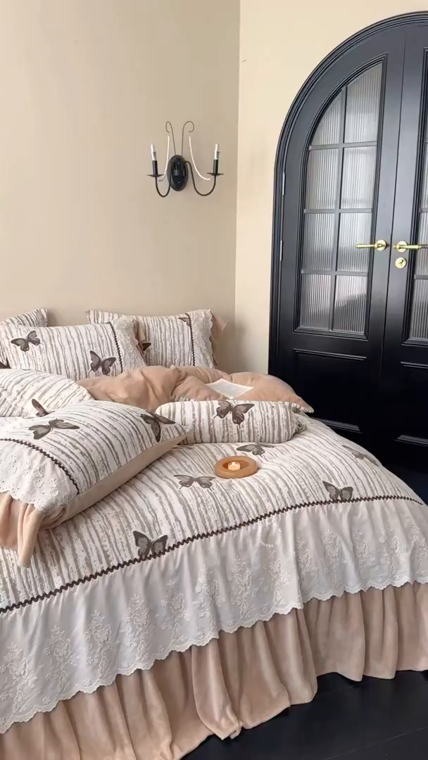 91家纺网 家纺一手货源 找家纺 （总）凯儿家纺 2025新款全消光牛奶绒法式公主风花边工艺款四件套-捕梦