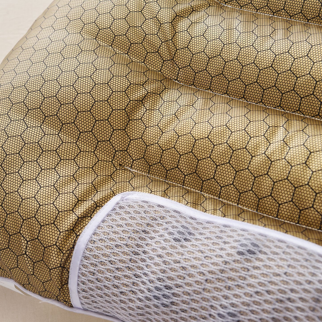 91家纺网 家纺一手货源 找家纺 （总）船王家纺 2025新款立体明子黑金磁疗枕助睡眠枕头枕芯