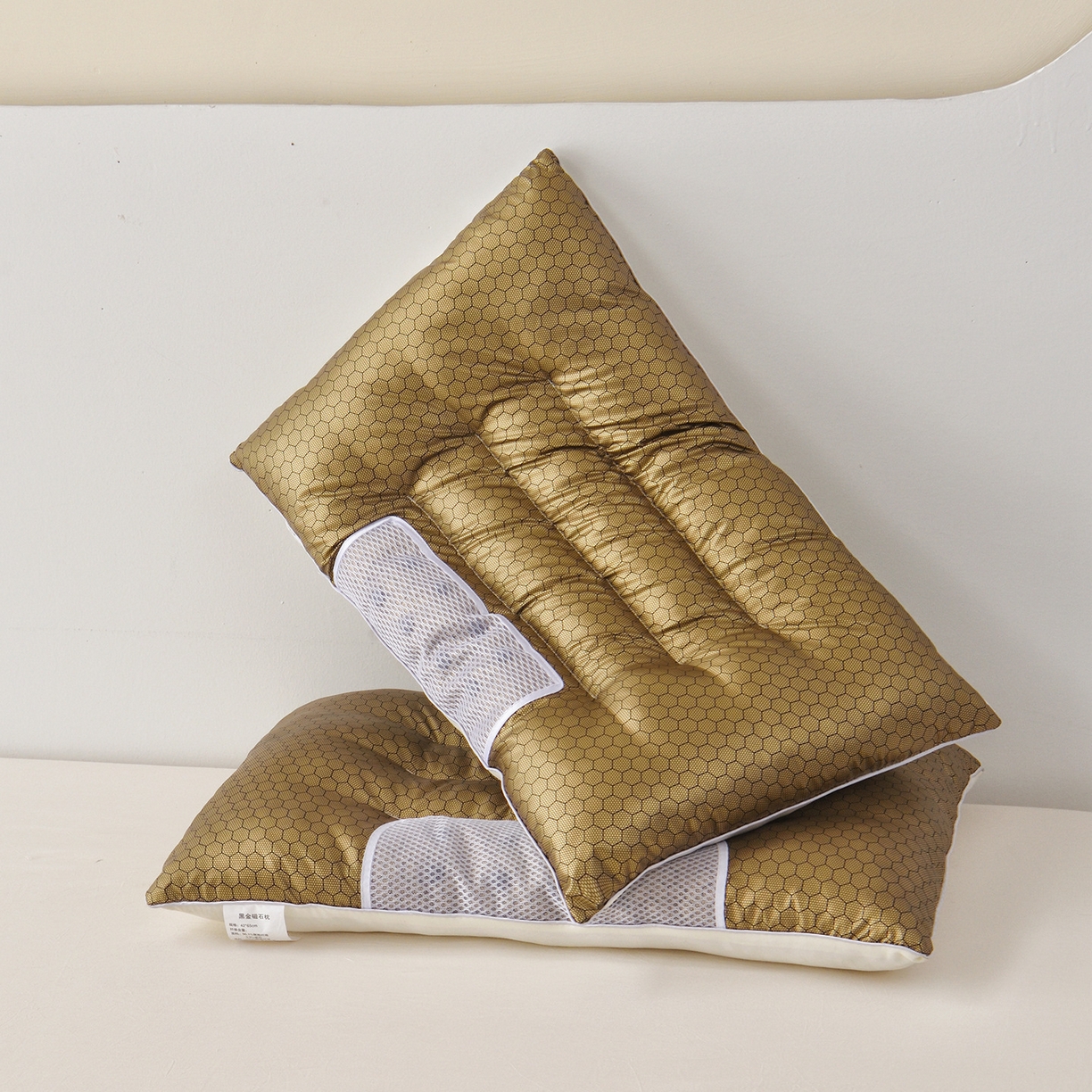 91家纺网 家纺一手货源 找家纺 （总）船王家纺 2025新款立体明子黑金磁疗枕助睡眠枕头枕芯