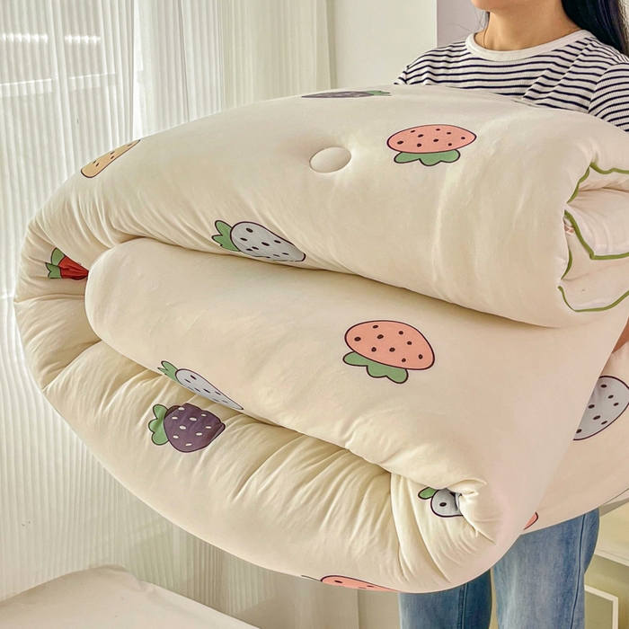 91家纺网 家纺一手货源 找家纺 （总）小叮当家纺仓储工厂店 2026新款（全花型全花型大货 不断货）宝宝被子豆豆绒牛奶针织棉被子儿童被子豆豆被大豆被春秋被秋冬被