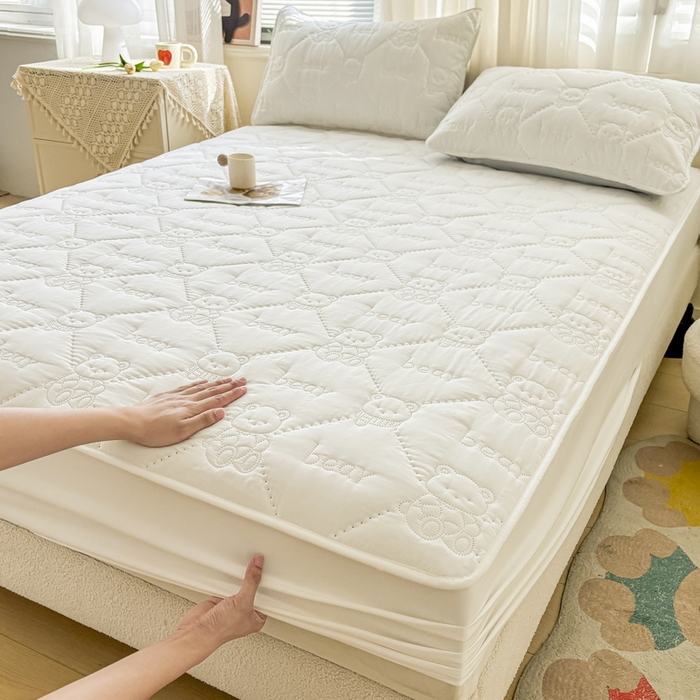 91家纺网 家纺一手货源 找家纺 （总）LIFE.丽芙 2025新款磨毛单件超声波小熊夹棉床笠三件套