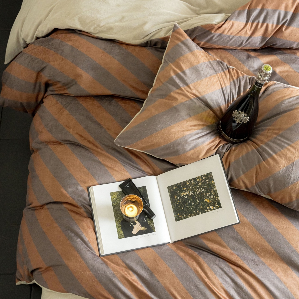 91家纺网 家纺一手货源 找家纺 （总）ONE TWO ONE 121 2025新款轻奢新法式德芙绒宝宝绒婴儿绒短毛绒牛奶绒四件套床单被套-斑驳与咖