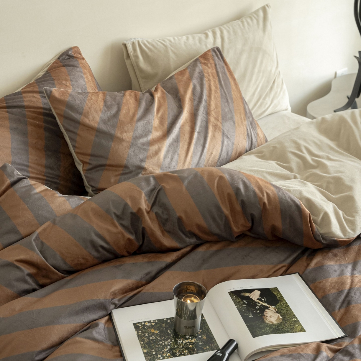 91家纺网 家纺一手货源 找家纺 （总）ONE TWO ONE 121 2025新款轻奢新法式德芙绒宝宝绒婴儿绒短毛绒牛奶绒四件套床单被套-斑驳与咖