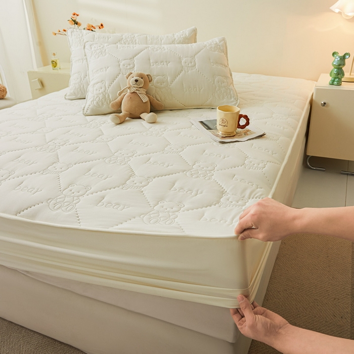 LIFE.丽芙 2025新款磨毛单件超声波小熊夹棉防水床笠三件套 小熊防水夹棉床笠-奶昔白