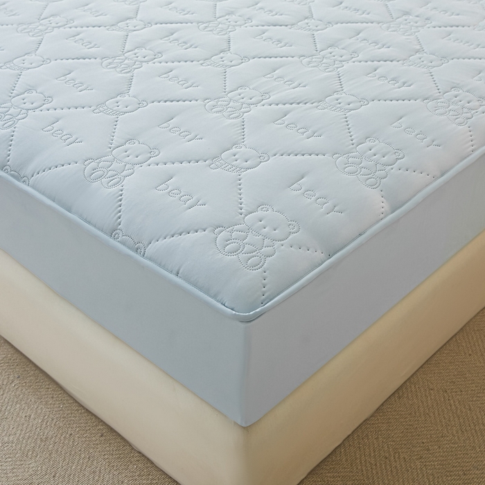 91家纺网 家纺一手货源 找家纺 LIFE.丽芙 2025新款磨毛单件超声波小熊夹棉防水床笠三件套 小熊防水夹棉床笠-海青