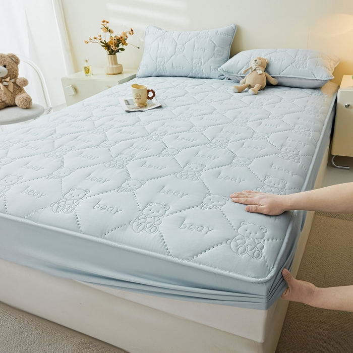 LIFE.丽芙 2025新款磨毛单件超声波小熊夹棉防水床笠三件套 小熊防水夹棉床笠-天空蓝