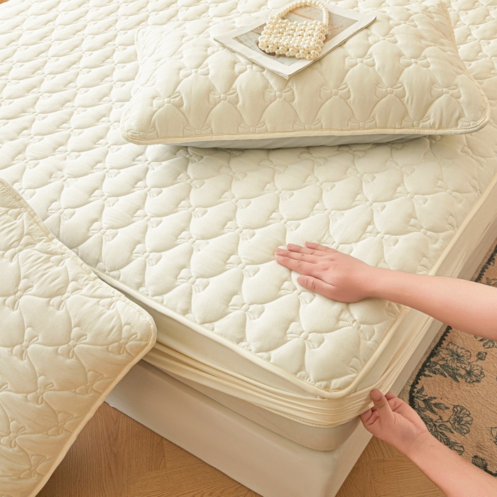 91家纺网 家纺一手货源 找家纺 （总）LIFE.丽芙 2025新款水洗原棉单件蝴蝶结绗缝夹棉床笠三件套