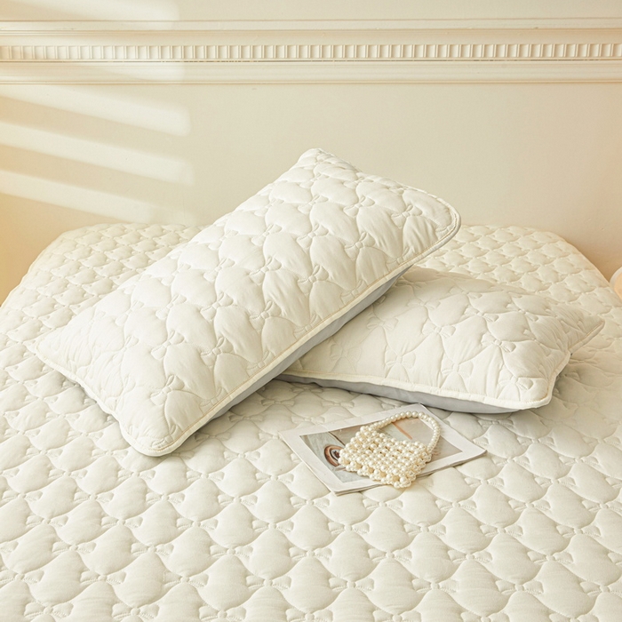 91家纺网 家纺一手货源 找家纺 LIFE.丽芙 2025新款水洗原棉单件蝴蝶结绗缝夹棉床笠三件套 蝴蝶结床笠-奶昔白