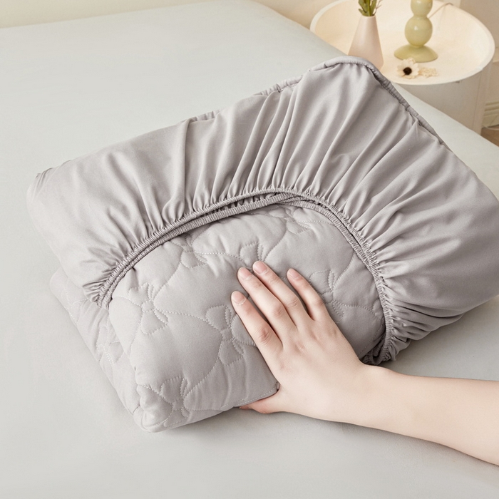 91家纺网 家纺一手货源 找家纺 LIFE.丽芙 2025新款水洗原棉单件蝴蝶结绗缝夹棉床笠三件套 蝴蝶结床笠-山灰