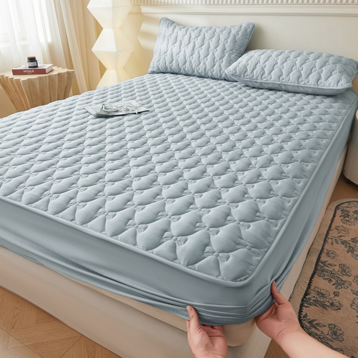 91家纺网 家纺一手货源 找家纺 LIFE.丽芙 2025新款水洗原棉单件蝴蝶结绗缝夹棉床笠三件套 蝴蝶结床笠-海青