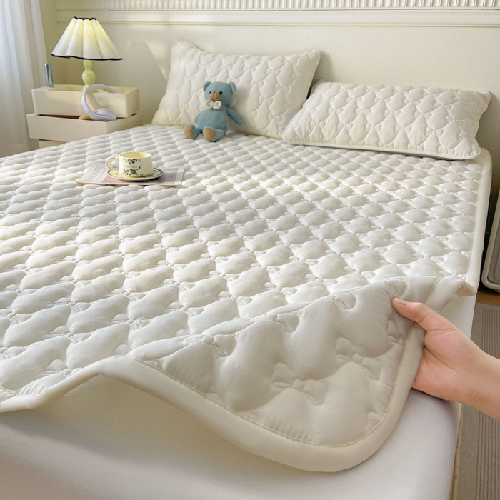 91家纺网 家纺一手货源 找家纺 （总）LIFE.丽芙 2025新款水洗原棉单件蝴蝶结绗缝夹棉床褥垫子三件套