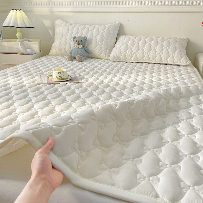 91家纺网 家纺一手货源 找家纺 （总）LIFE.丽芙 2025新款水洗原棉单件蝴蝶结绗缝夹棉床褥垫子三件套