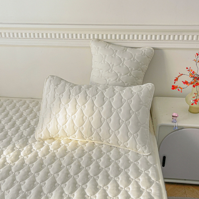 91家纺网 家纺一手货源 找家纺 （总）LIFE.丽芙 2025新款水洗原棉单件蝴蝶结绗缝夹棉床褥垫子三件套