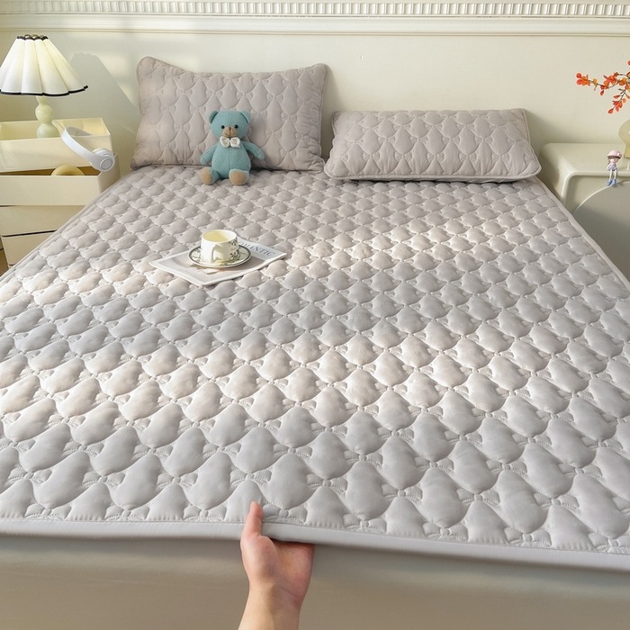 91家纺网 家纺一手货源 找家纺 LIFE.丽芙 2025新款水洗原棉单件蝴蝶结绗缝夹棉床褥垫子三件套 蝴蝶结床褥垫-山灰