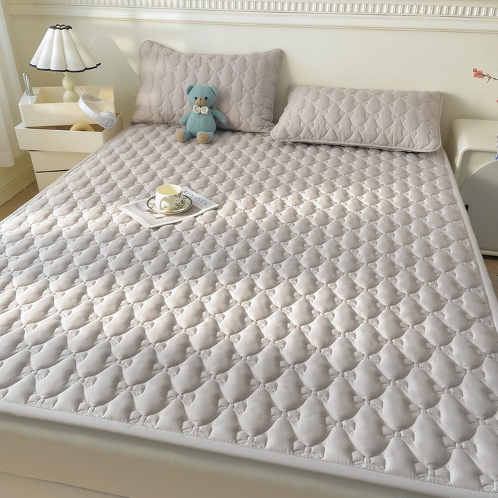 91家纺网 家纺一手货源 找家纺 LIFE.丽芙 2025新款水洗原棉单件蝴蝶结绗缝夹棉床褥垫子三件套 蝴蝶结床褥垫-山灰