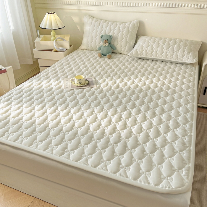 LIFE.丽芙 2025新款水洗原棉单件蝴蝶结绗缝夹棉床褥垫子三件套 蝴蝶结床褥垫-奶昔白