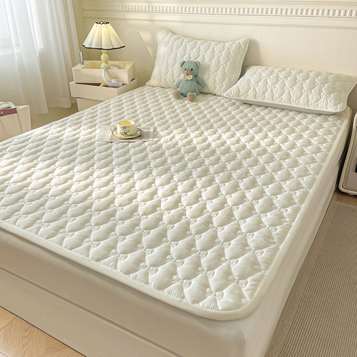 91家纺网 家纺一手货源 找家纺 LIFE.丽芙 2025新款水洗原棉单件蝴蝶结绗缝夹棉床褥垫子三件套 蝴蝶结床褥垫-奶昔白