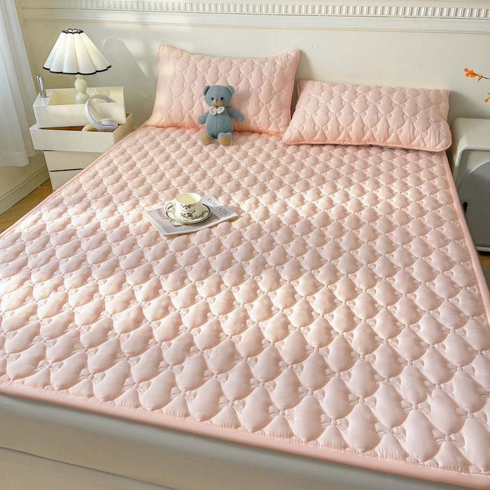 91家纺网 家纺一手货源 找家纺 LIFE.丽芙 2025新款水洗原棉单件蝴蝶结绗缝夹棉床褥垫子三件套 蝴蝶结床褥垫-奶油粉