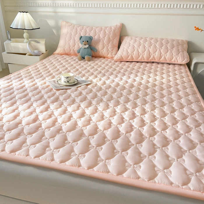 91家纺网 家纺一手货源 找家纺 LIFE.丽芙 2025新款水洗原棉单件蝴蝶结绗缝夹棉床褥垫子三件套 蝴蝶结床褥垫-奶油粉