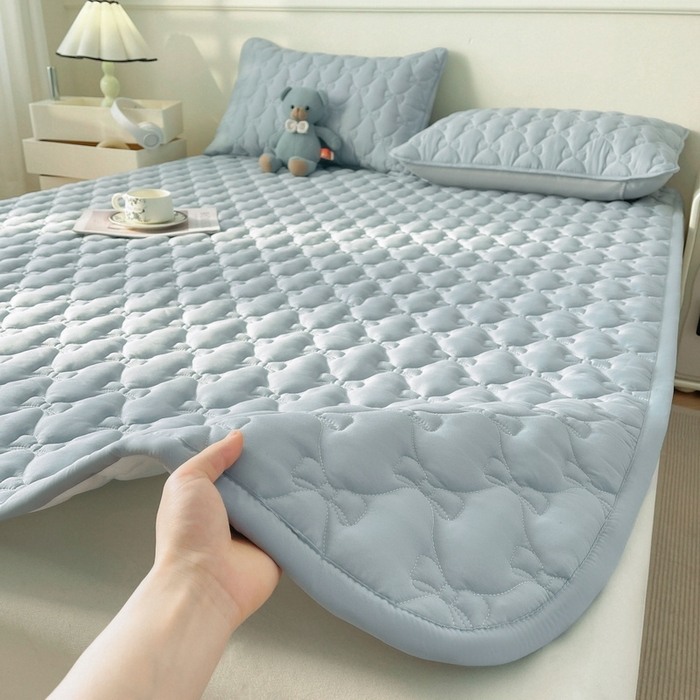 91家纺网 家纺一手货源 找家纺 LIFE.丽芙 2025新款水洗原棉单件蝴蝶结绗缝夹棉床褥垫子三件套 蝴蝶结床褥垫-海青