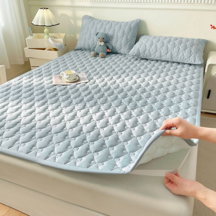 91家纺网 家纺一手货源 找家纺 LIFE.丽芙 2025新款水洗原棉单件蝴蝶结绗缝夹棉床褥垫子三件套 蝴蝶结床褥垫-海青