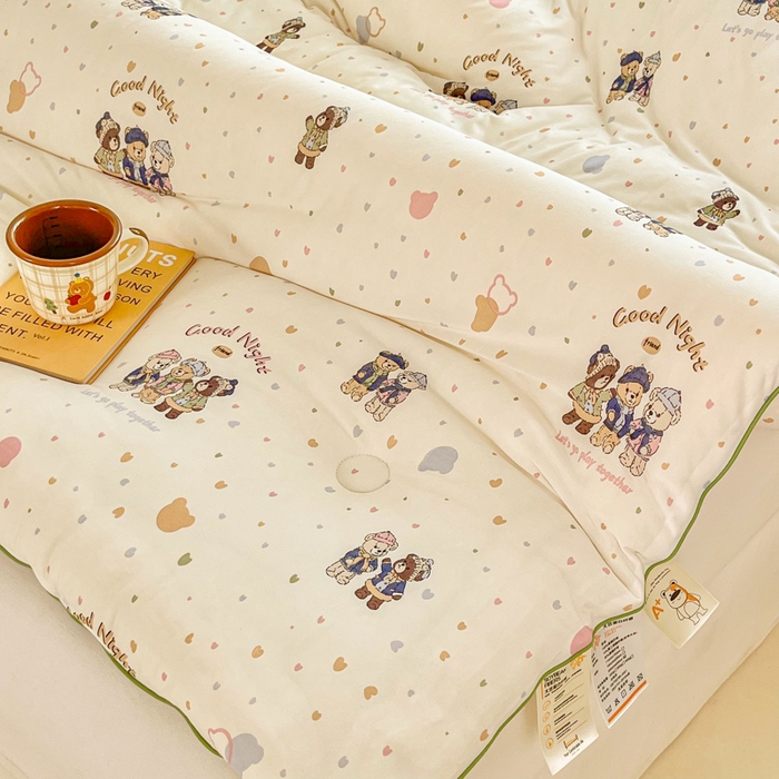 91家纺网 家纺一手货源 找家纺 小叮当家纺仓储工厂店 2026新款（全花型全花型大货 不断货）宝宝被子豆豆绒牛奶针织棉被子儿童被子豆豆被大豆被春秋被秋冬被 牛奶针织被-三只小熊